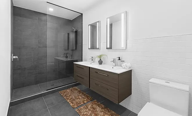 Rented by SERHANT. | media 5