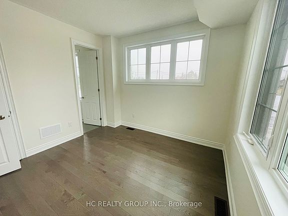 2nd image of 117 Thomas Frisby Jr Cres