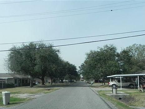 2nd image of 2811 Central Blvd