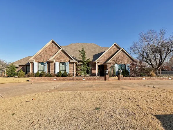 6100 Country Club Dr, Edmond, OK 73025