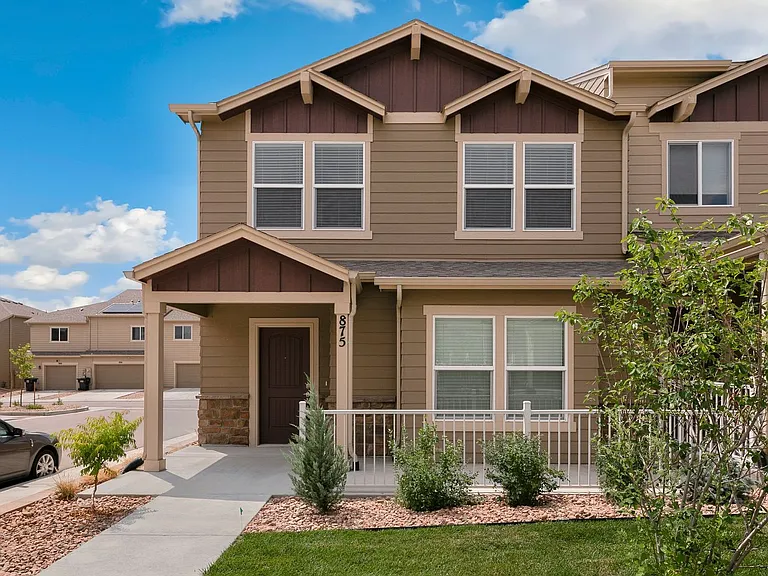 875 Petra Hts — Photo 1