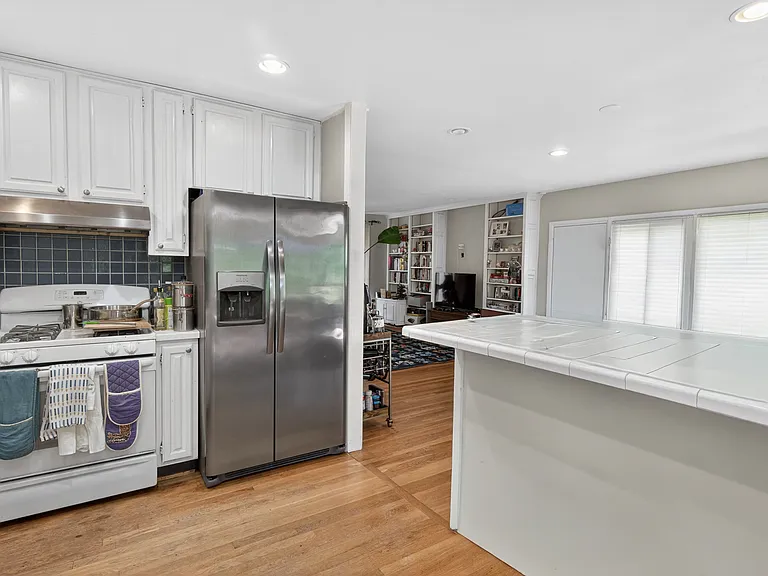 4905 Ertter Dr — Photo 10