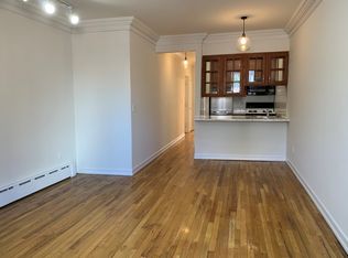 443 W 50th St APT 2W, New York, NY 10019