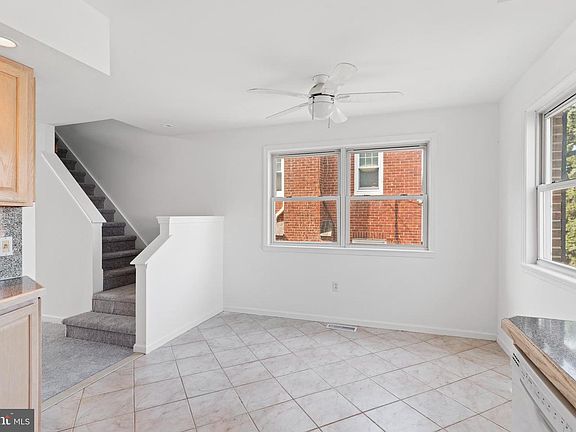 5th image of 573 Parker Ave