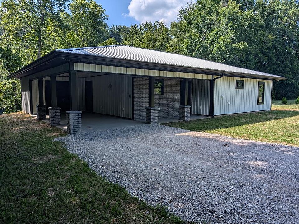 1st image of 1096 Holcomb Lndg