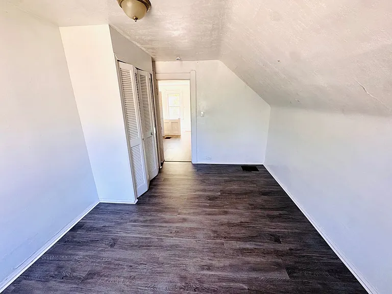 924 Ansel Rd — Photo 20