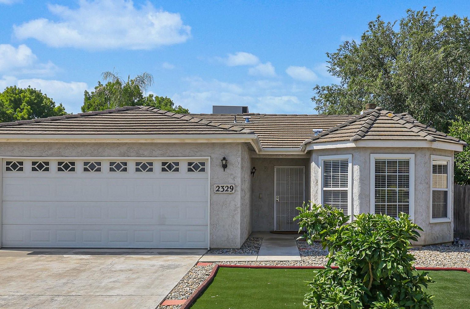 2329 W Harold Ct Visalia Ca Zillow