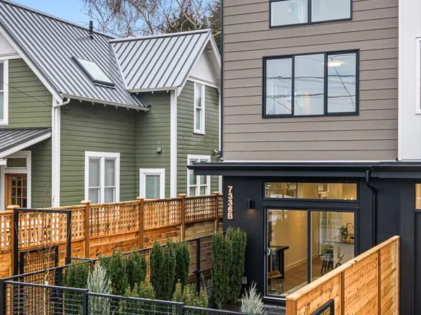 7336 27th Avenue NW #B, Seattle, WA 98117