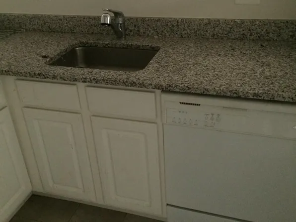 7516 Hawthorne St APT 5, Landover, MD 20785