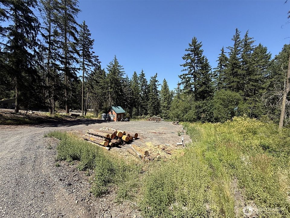 1st image of 851 Aspen Springs Rd