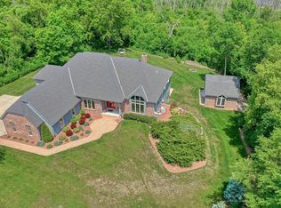 S51W29286 Ridgefield Rd, Waukesha, WI 53189