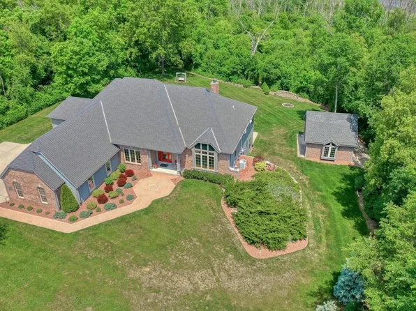 S51W29286 Ridgefield ROAD, Waukesha, WI 53189