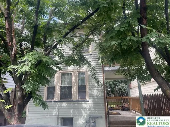 1323 Northampton St #1, Easton, PA 18042