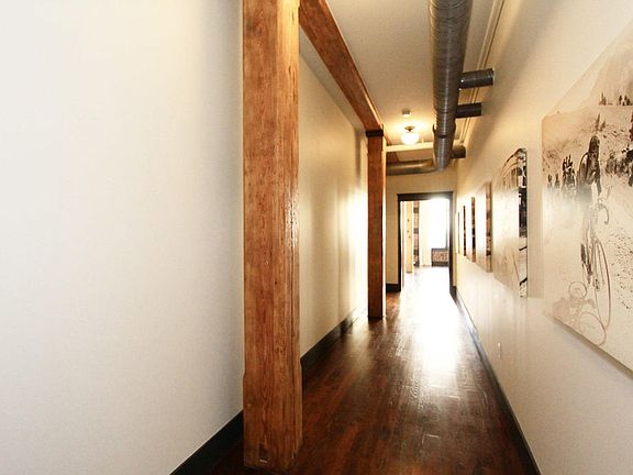4th image of 416 S Gay St #201