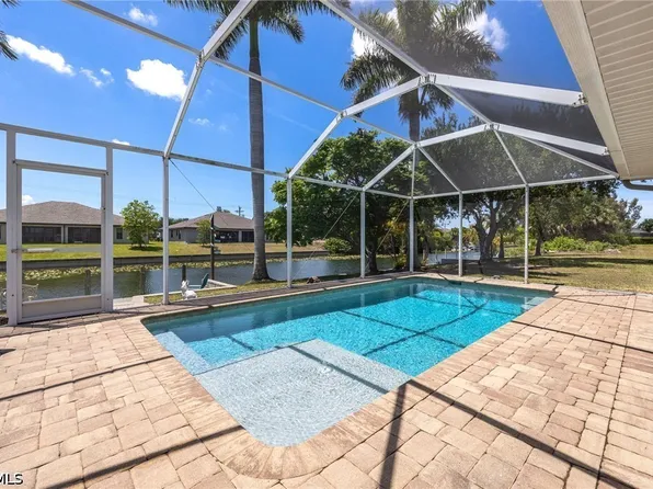 516 SE 8th Pl, Cape Coral, FL 33990