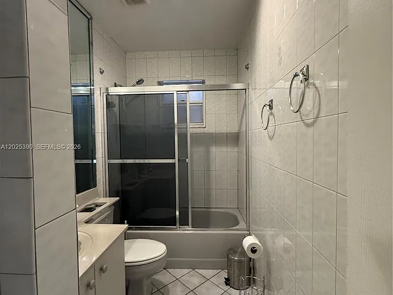3542 W 75th Pl #A — Photo 5
