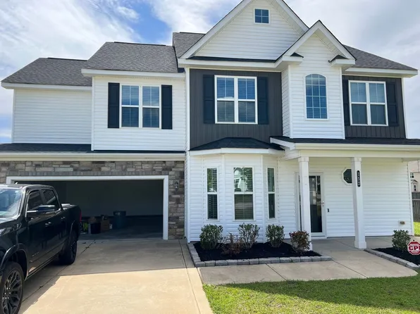 152 Mineral Spring Ln, Fuquay Varina, NC 27526