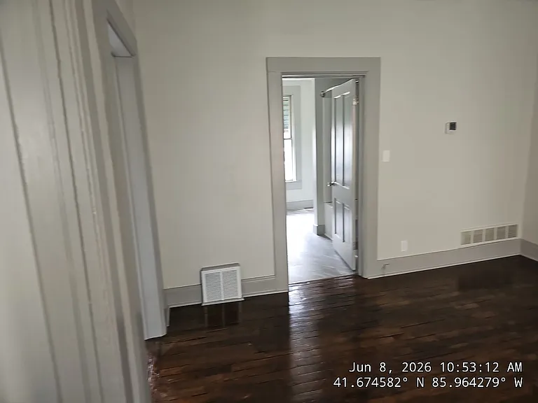 1315 Kinzy St #A — Photo 18