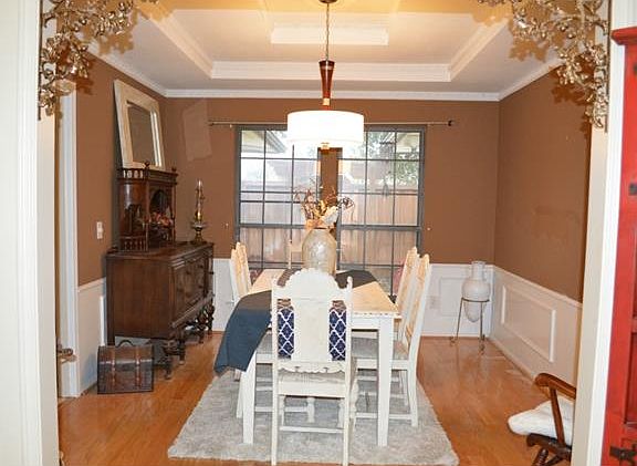 4th image of 2401 Glenhaven Dr