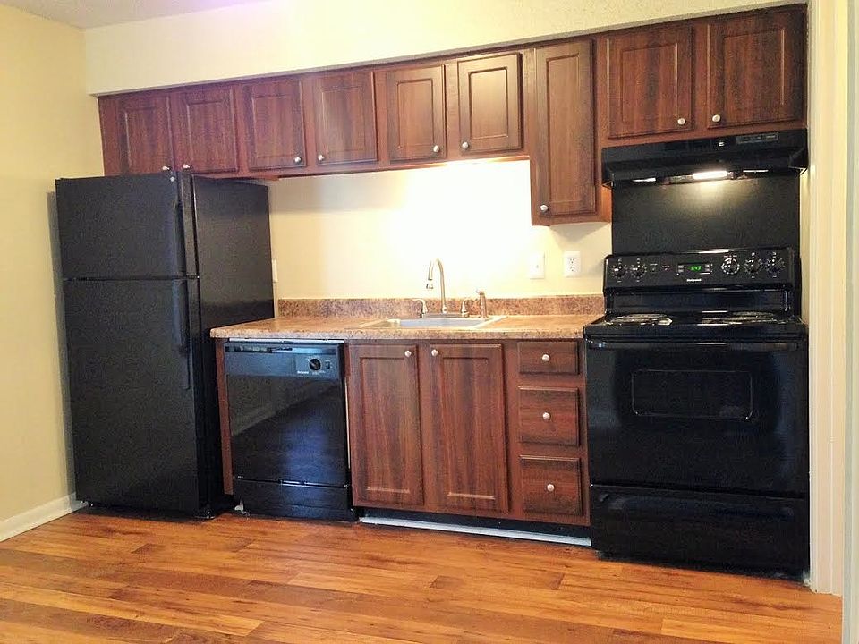 1st image of 4417 Oakwood Dr APT 1208