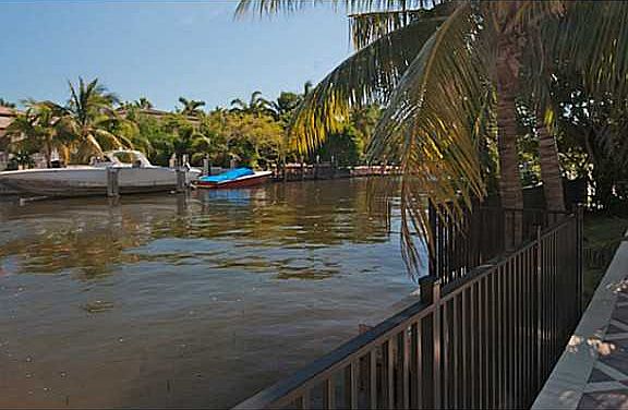 4th image of 508 N Island Dr
