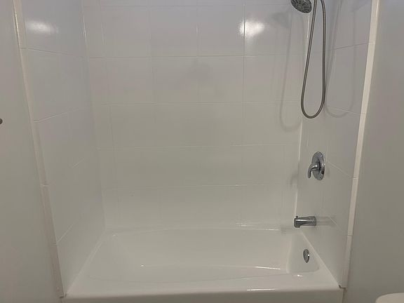 3rd image of 13416 S Vermont Ave #13416