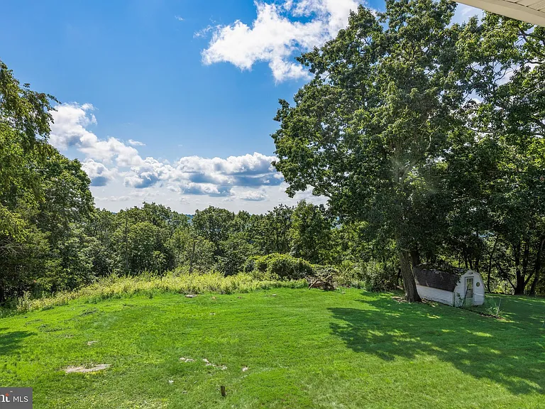 55 Shawnee Ave — Photo 37