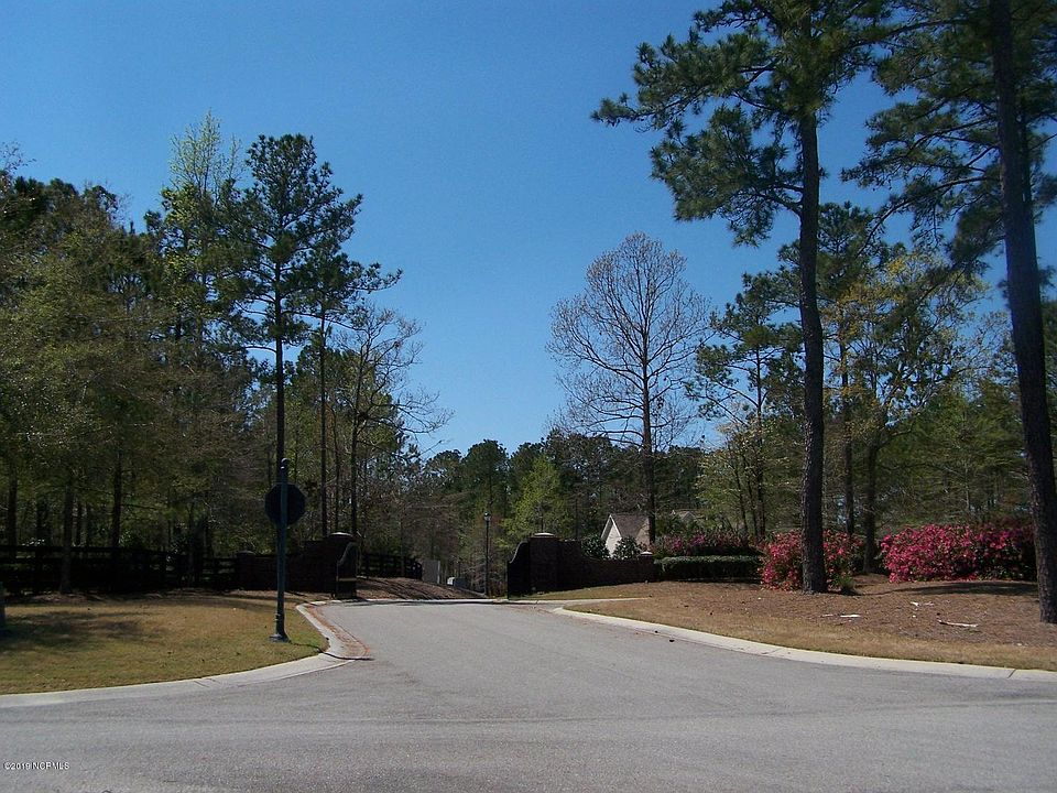 2nd image of 628 Creekway Circle SE