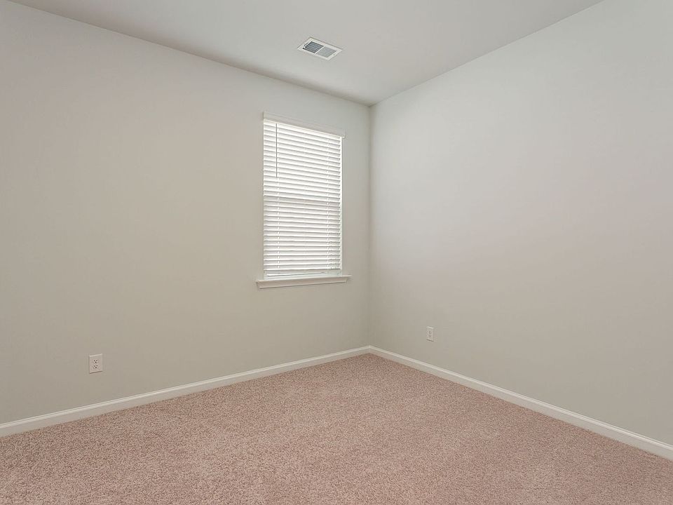 1st image of 319 Black Birch Dr