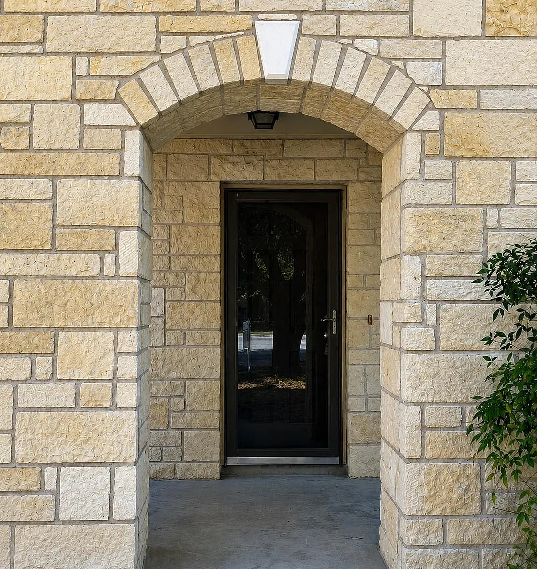 3 bed, 2.5 bath, 2421 sqft, $2,550 — Photo 4