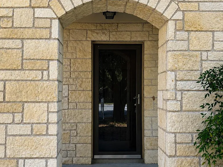 525 Eagles Nest Cv — Photo 4