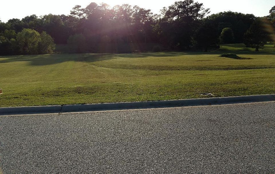 1st image of 211 Highland Park Dr
