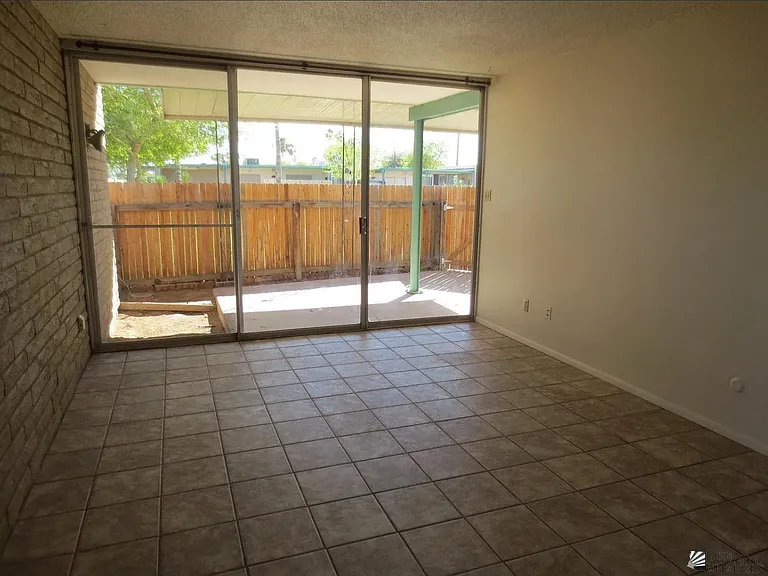 2150 S Avenue A #60 — Photo 4