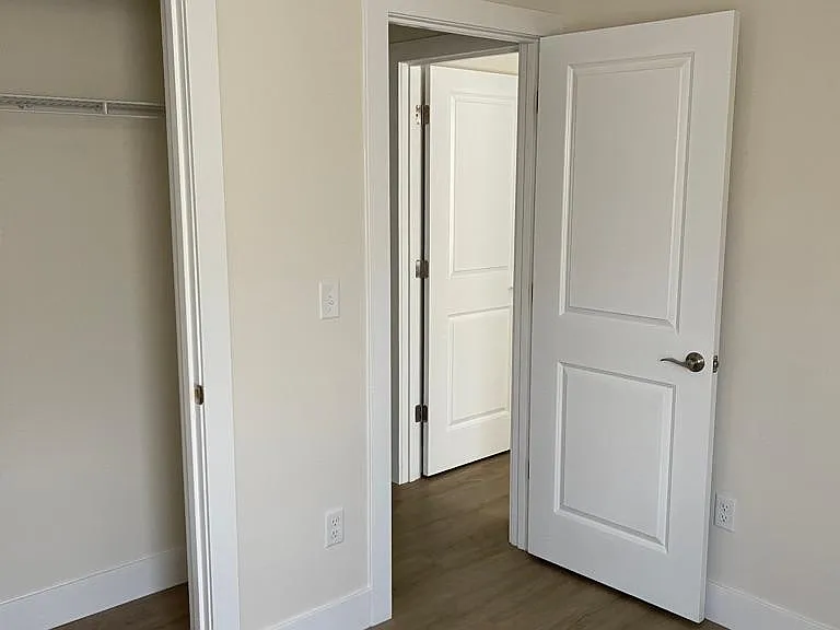 4235 Otter Creek Dr — Photo 28