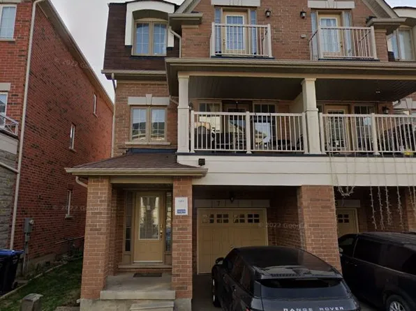 7 Kayak Hts, Brampton, ON L6Z 0H8