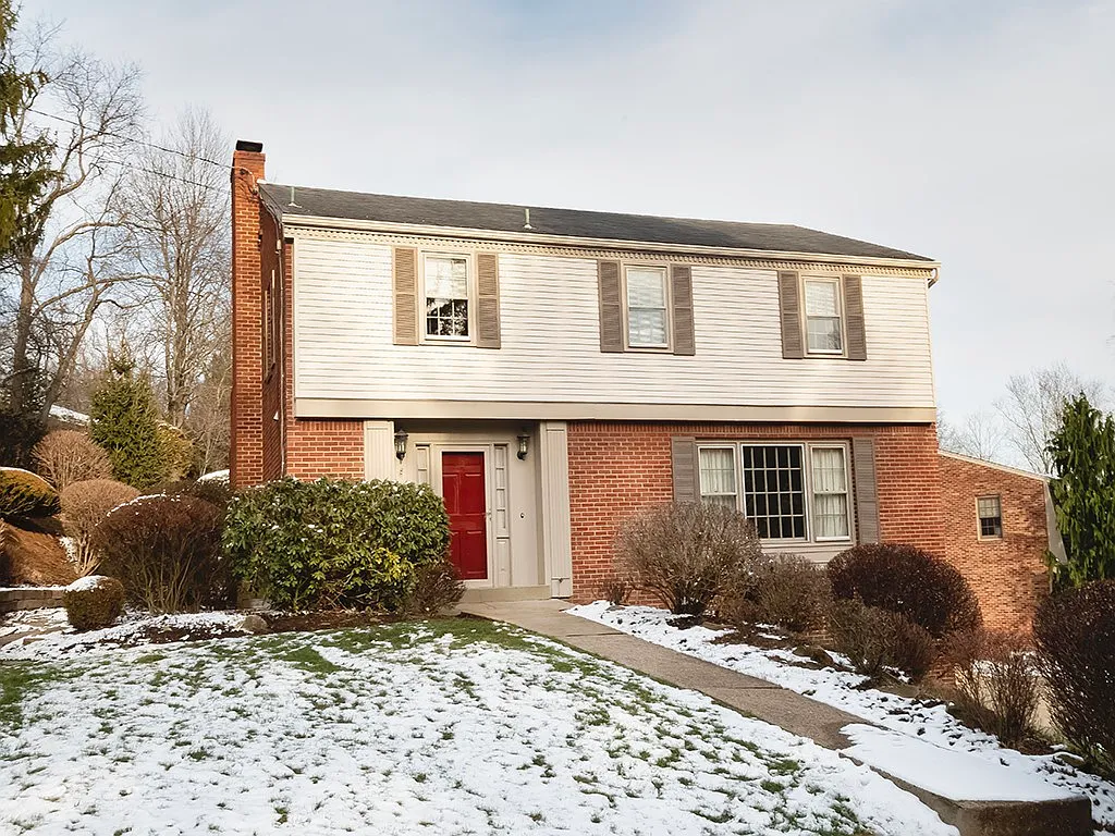 187 Gateshead Dr photo 1