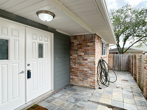 3rd image of 22102 Woodrose Dr