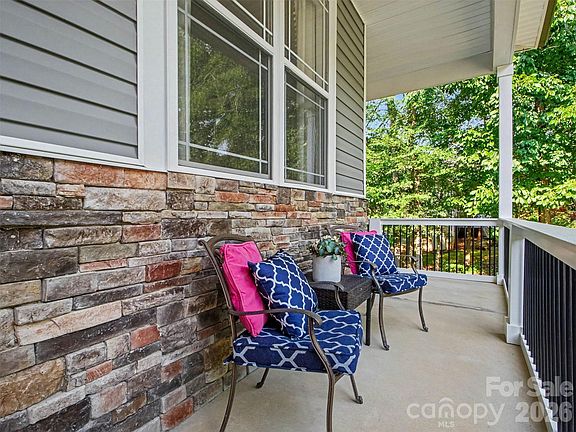 5th image of 155 Wood Acre Dr