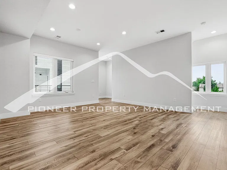1174 S Reed Way — Photo 5