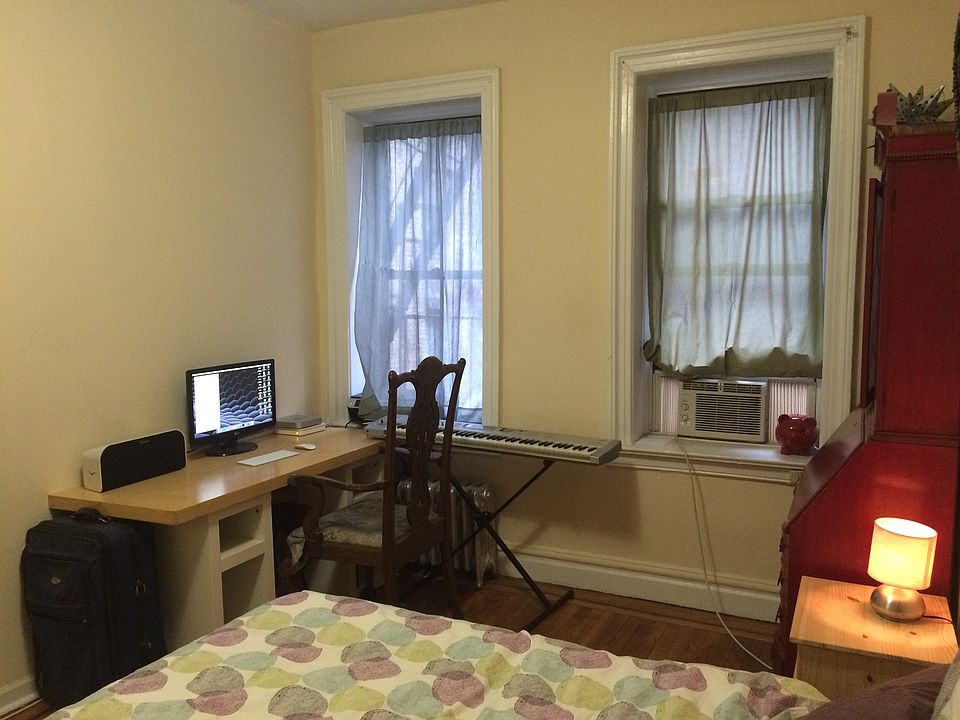 2nd image of 921 Washington Ave APT 5D