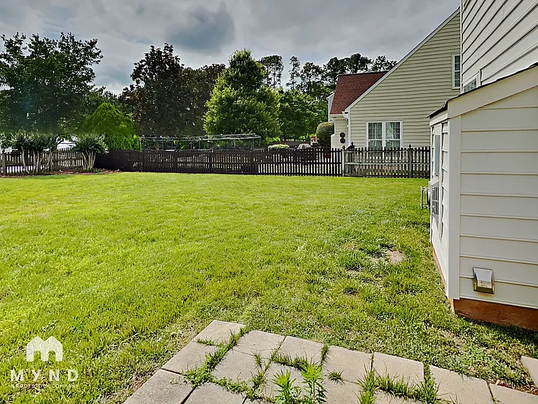 9738 Woodend Ct — Photo 38