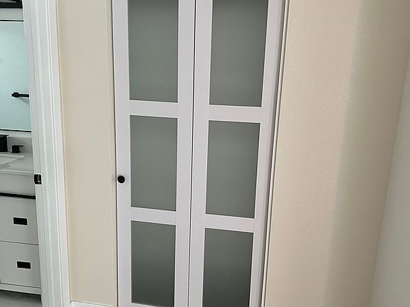 5th image of 5822 Gregory Ave APT 2