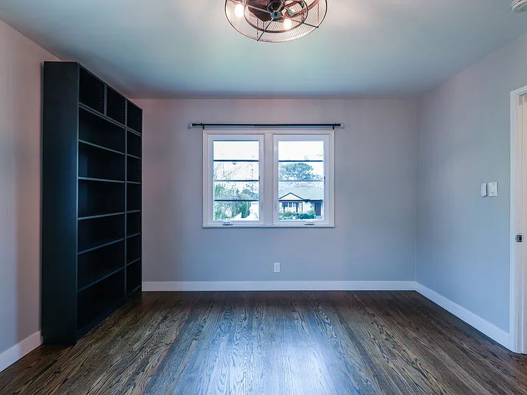 1215 Meadowbrook Rd — Photo 31