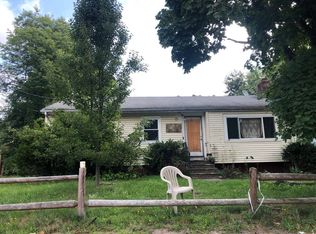 82 Carl Ave, Brockton, MA 02302