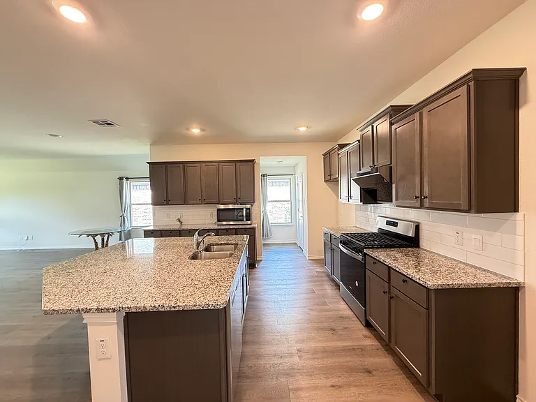 812 Honey Maple St — Photo 8
