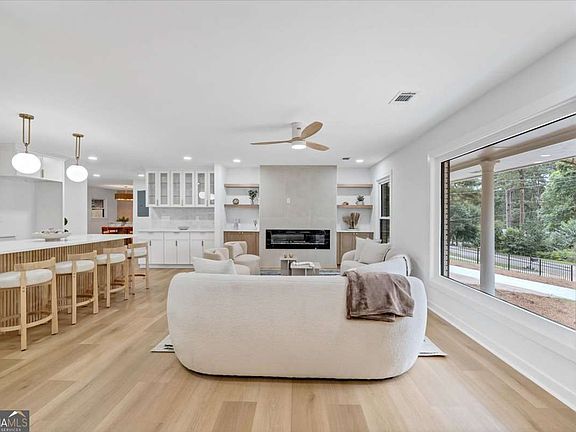 5th image of 3050 Greenbrook Way