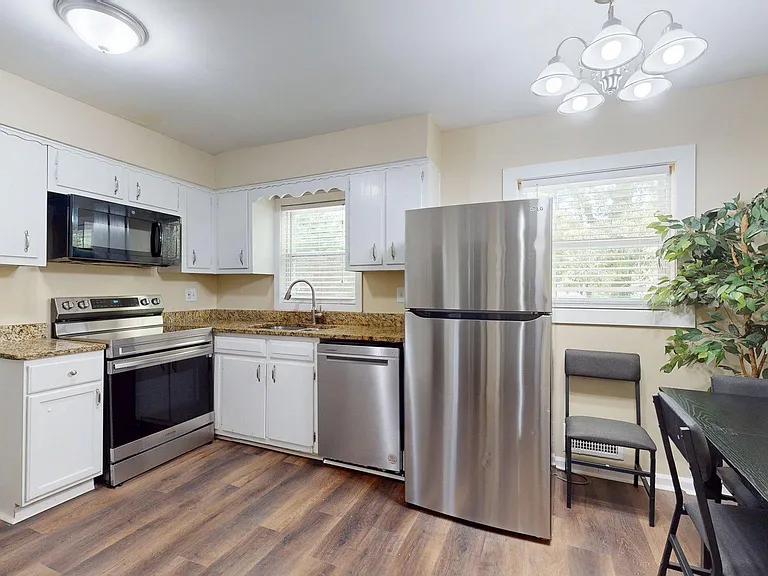 2897 Leisure Woods Ln — Photo 11