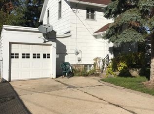 212 E Harding Dr, Appleton, WI 54915