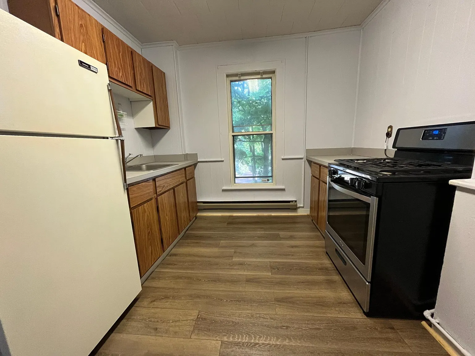 120 Williams St #2 photo 1