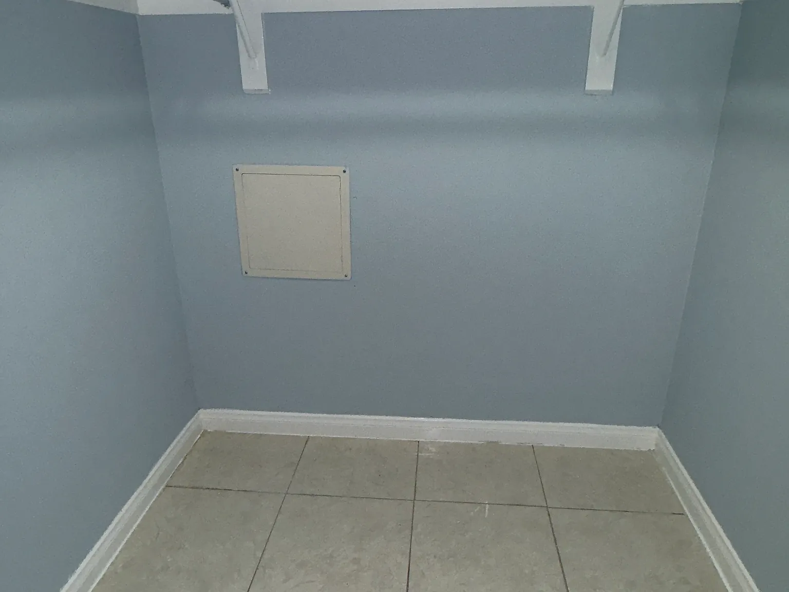 3 bed, 1203 sqft, $2,100 — Photo 3